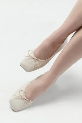 Ephyra Ballet Flats In Ivory